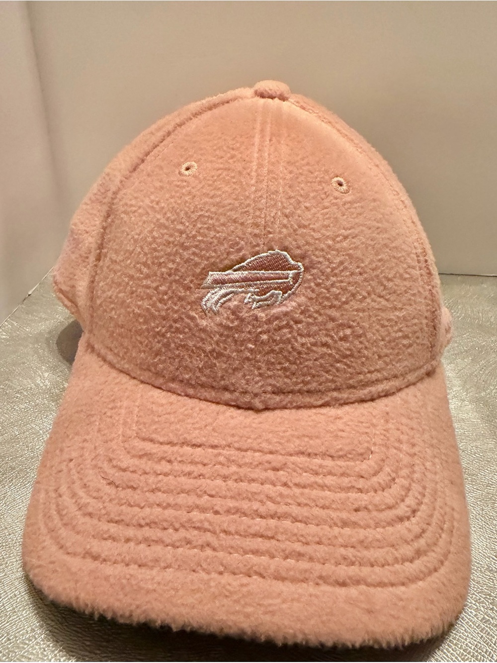 Buffalo Bills New Era Soft Pink Fleece Women’s Baseball Cap. Embroidered Logo
